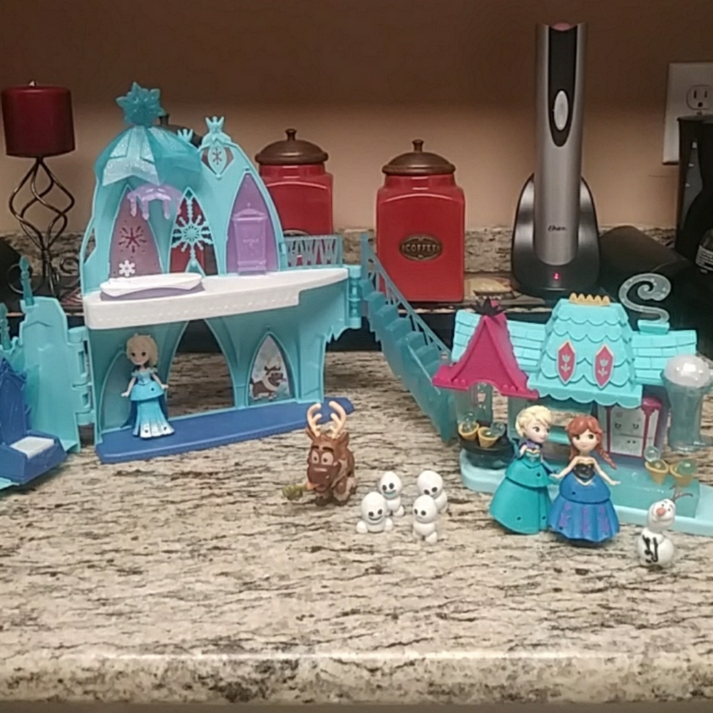 Disney Little Kingdom Frozen Playsets